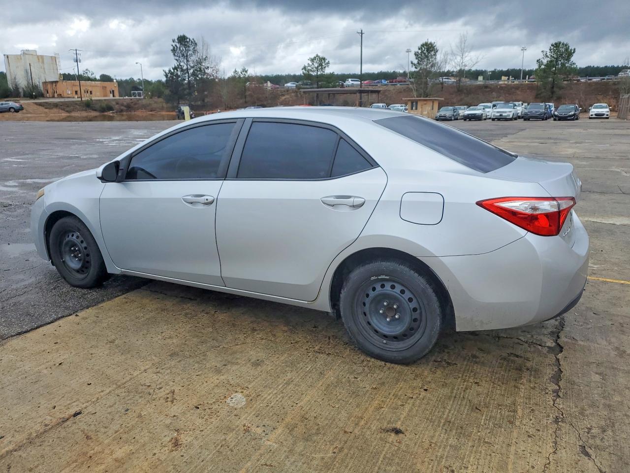2016 TOYOTA COROLLA LE photo 4