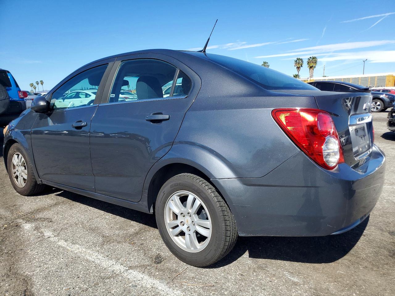 2012 CHEVROLET SONIC LT photo 2