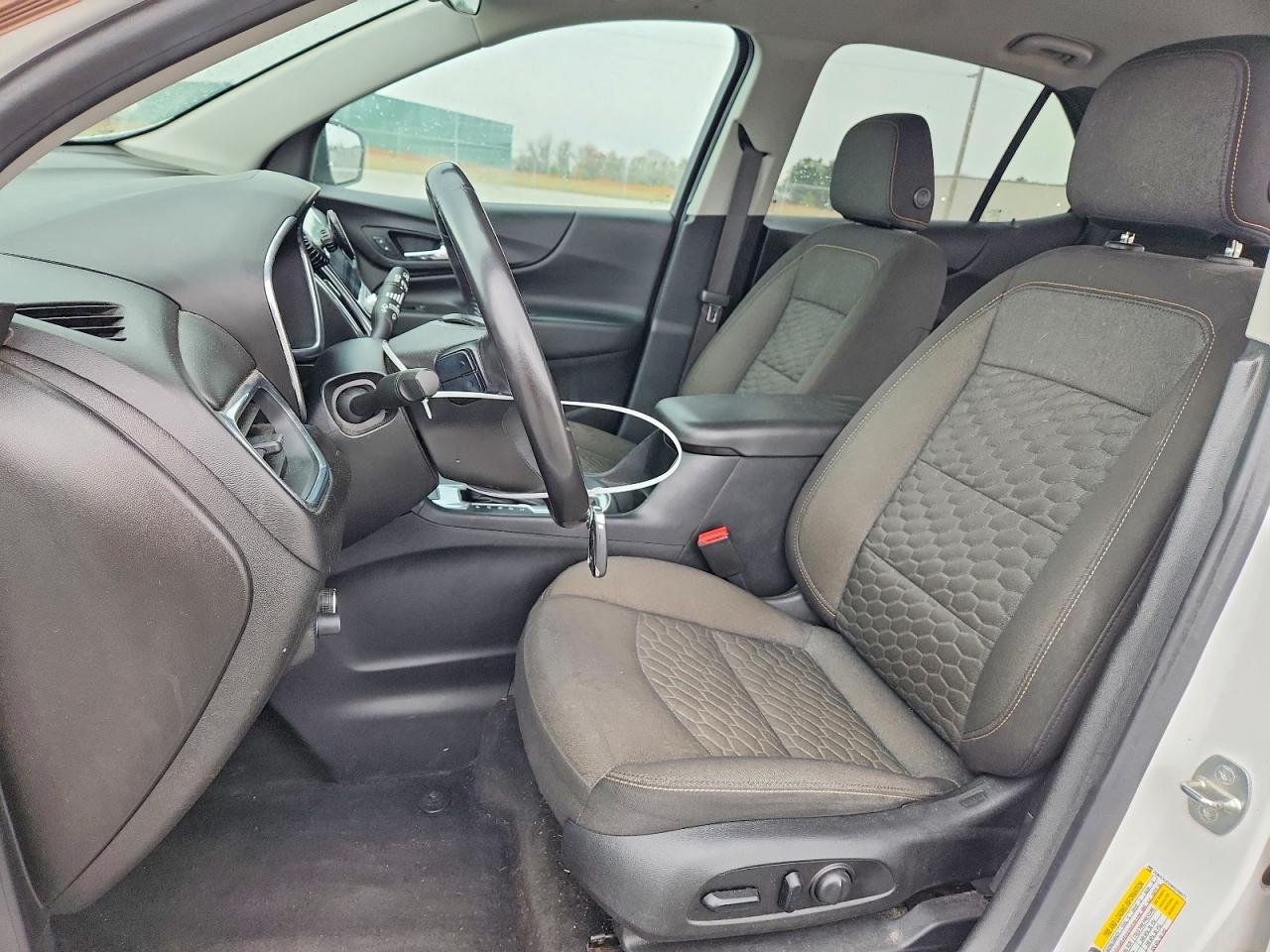 2019 CHEVROLET EQUINOX LT photo 13