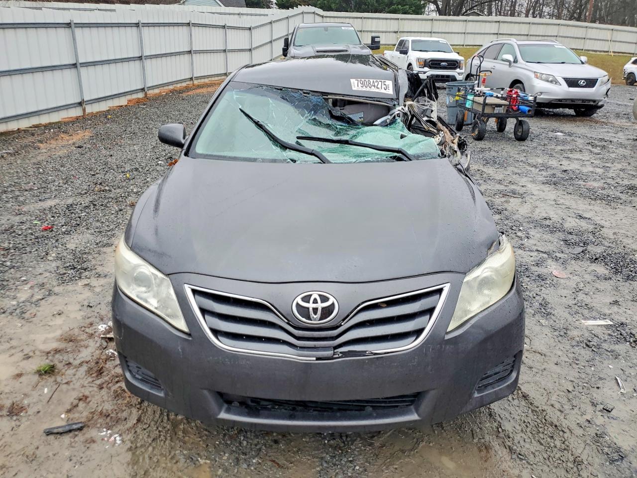 2011 TOYOTA CAMRY LE photo 5