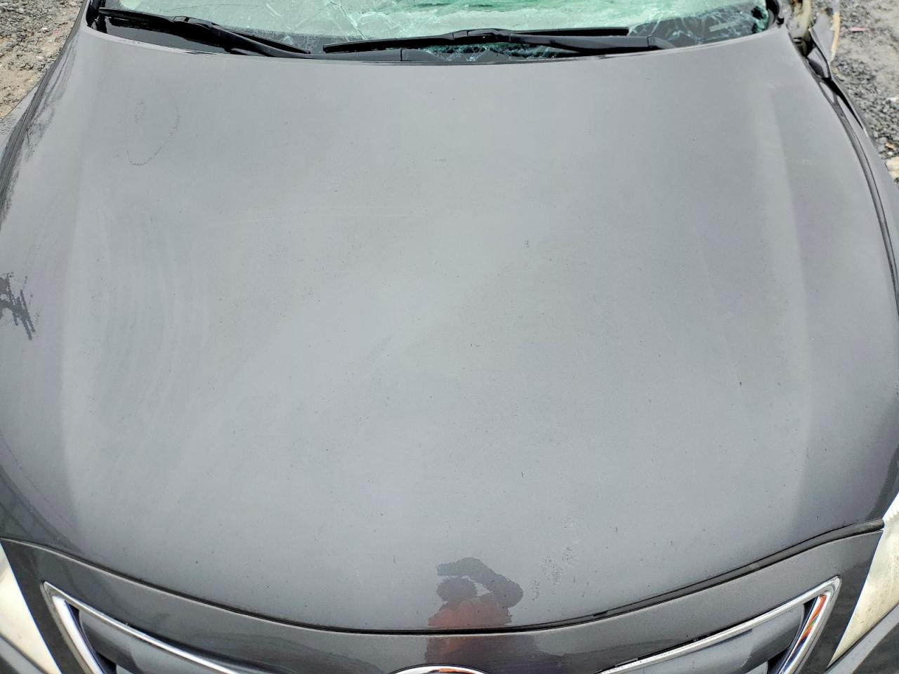 2011 TOYOTA CAMRY LE photo 11