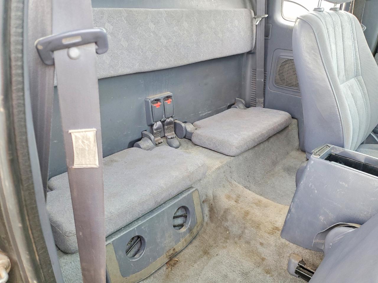 2000 TOYOTA TACOMA V6 photo 19