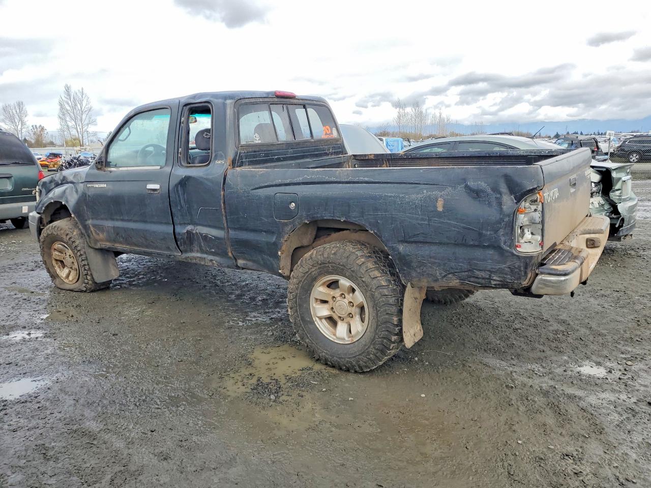 2000 TOYOTA TACOMA V6 photo 3