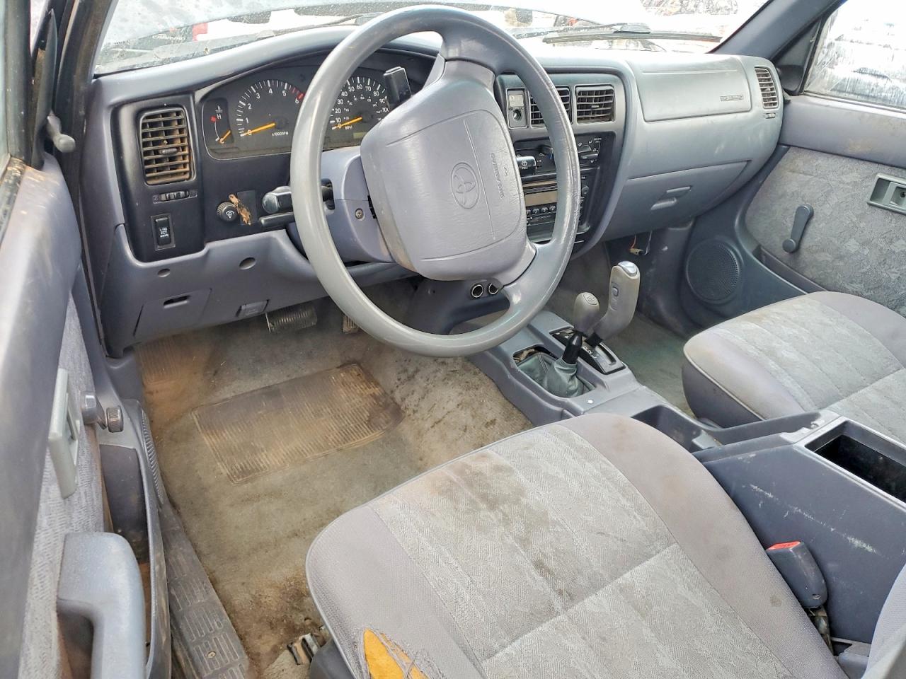 2000 TOYOTA TACOMA V6 photo 15
