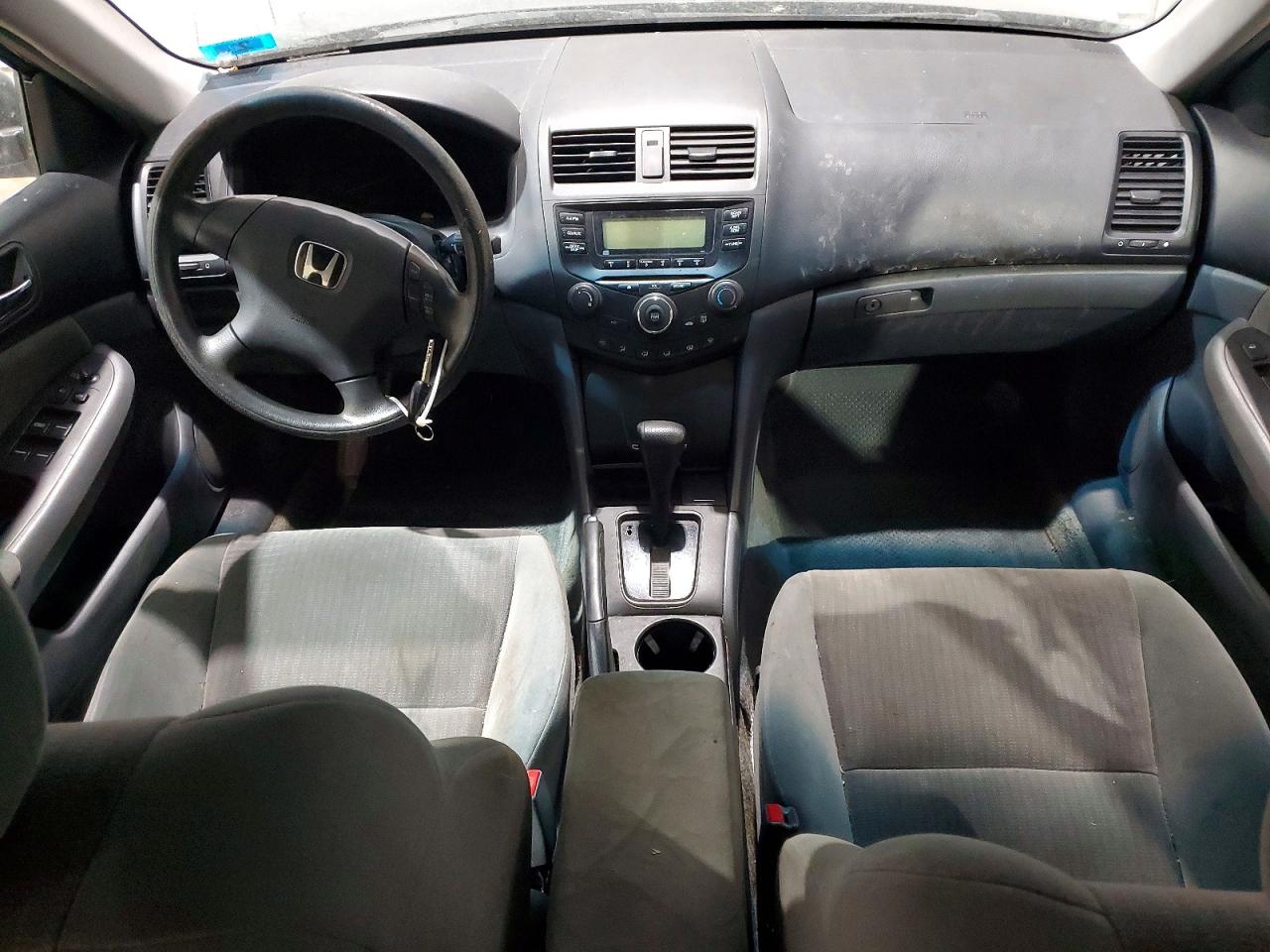 2005 HONDA ACCORD LX photo 15
