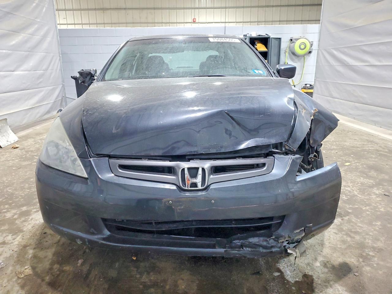 2005 HONDA ACCORD LX photo 9