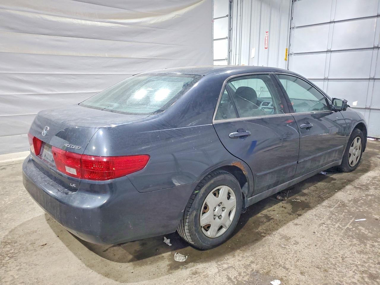 2005 HONDA ACCORD LX photo 5