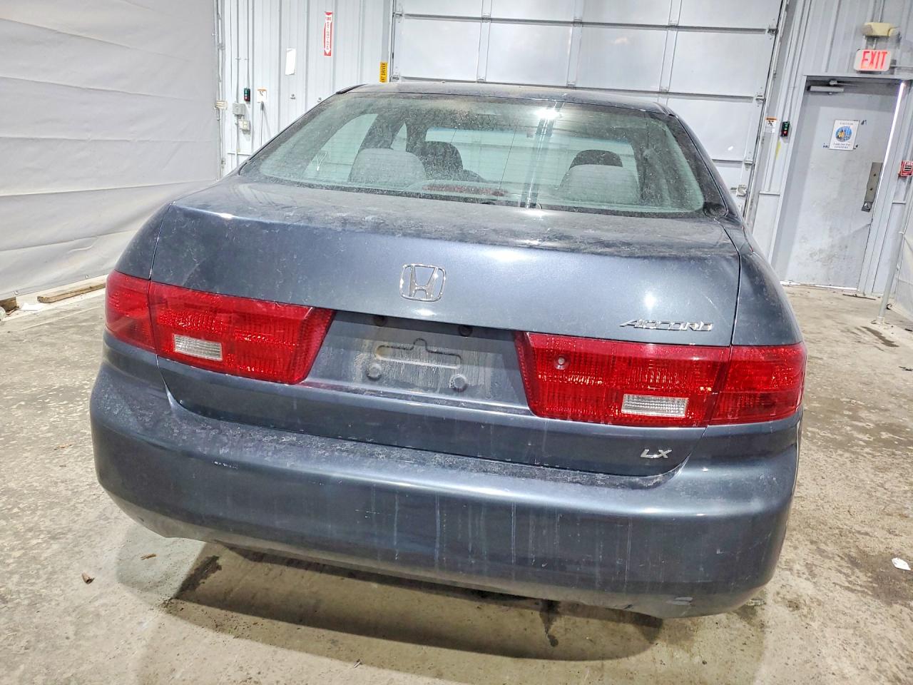 2005 HONDA ACCORD LX photo 11