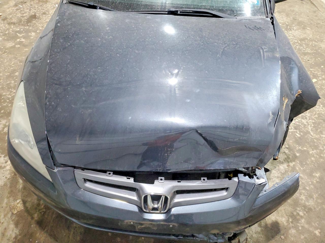 2005 HONDA ACCORD LX photo 21