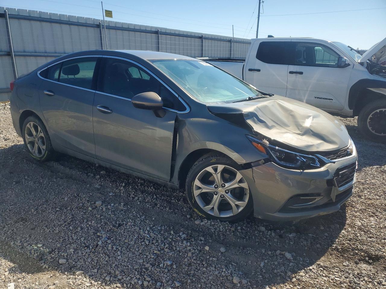 2017 CHEVROLET CRUZE PREMIER photo 7
