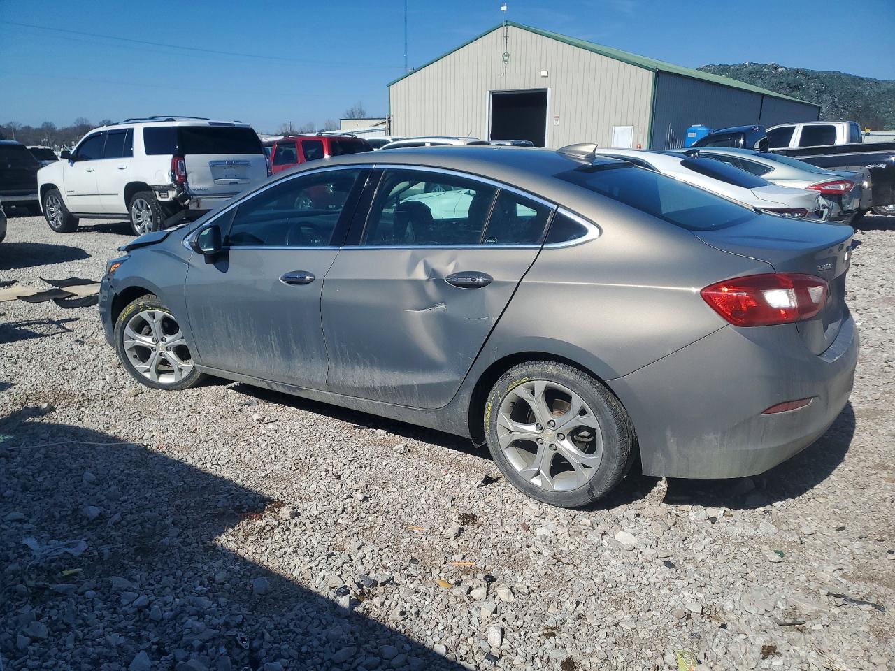 2017 CHEVROLET CRUZE PREMIER photo 3