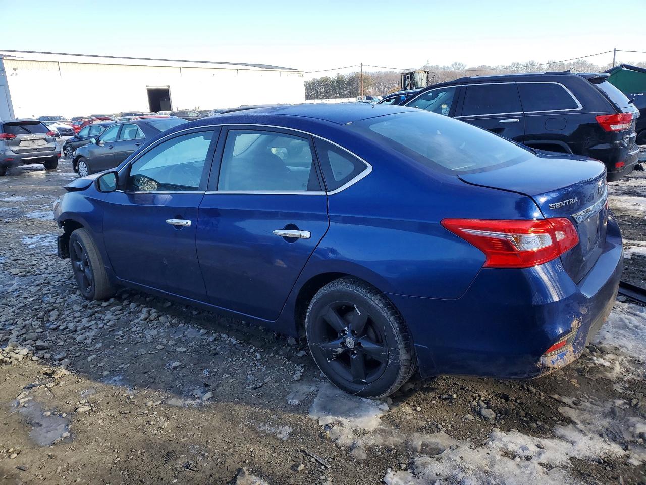 2018 NISSAN SENTRA S photo 3