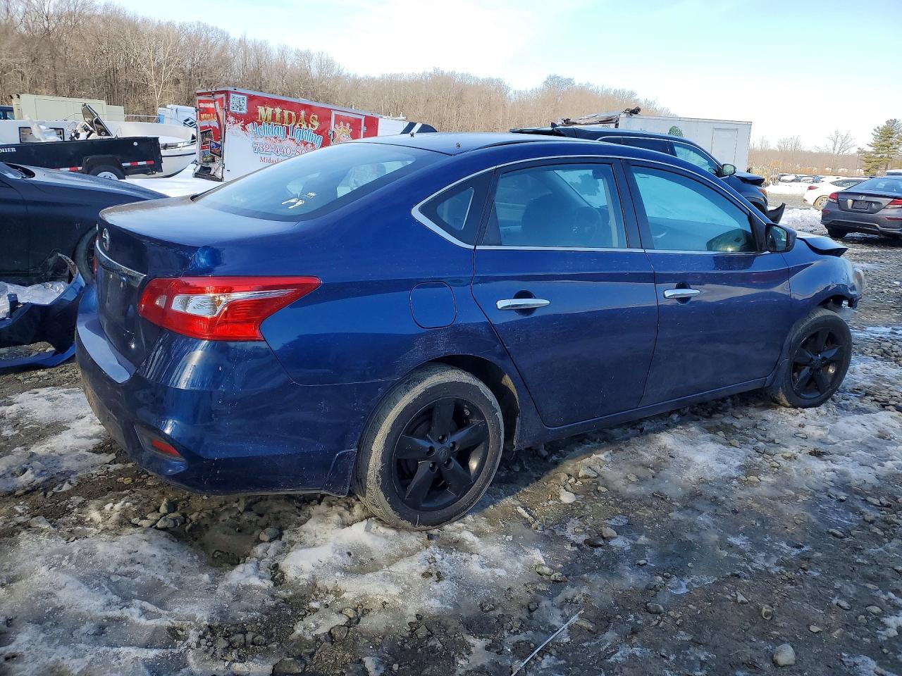 2018 NISSAN SENTRA S photo 5