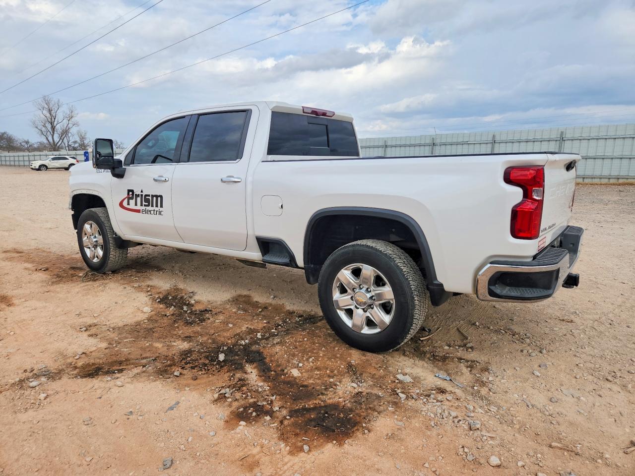 2023 CHEVROLET SILVERADO C2500 HEAVY DUTY LTZ photo 3