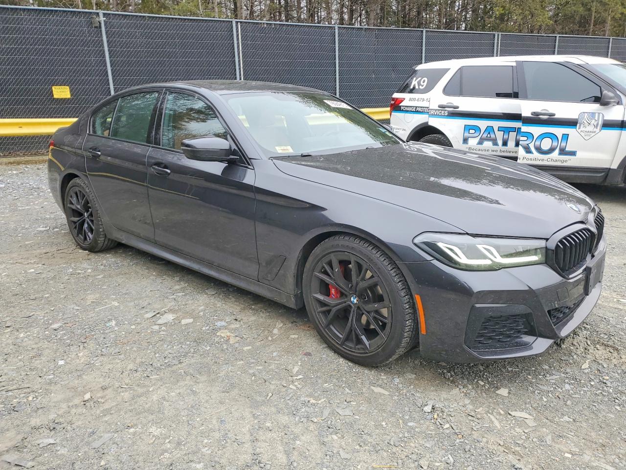 2023 BMW 530 XI photo 4