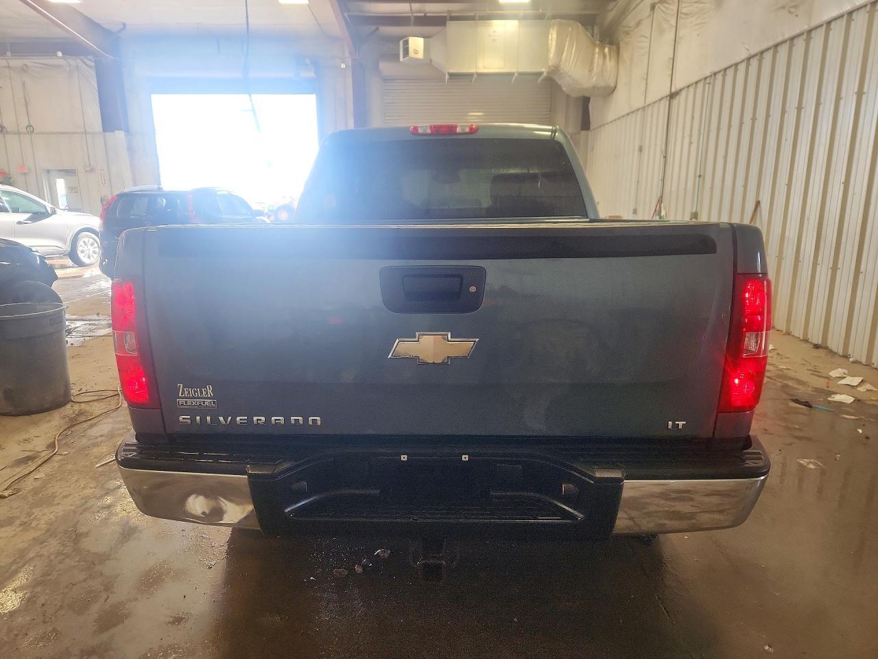 2009 CHEVROLET SILVERADO K1500 LT photo 6