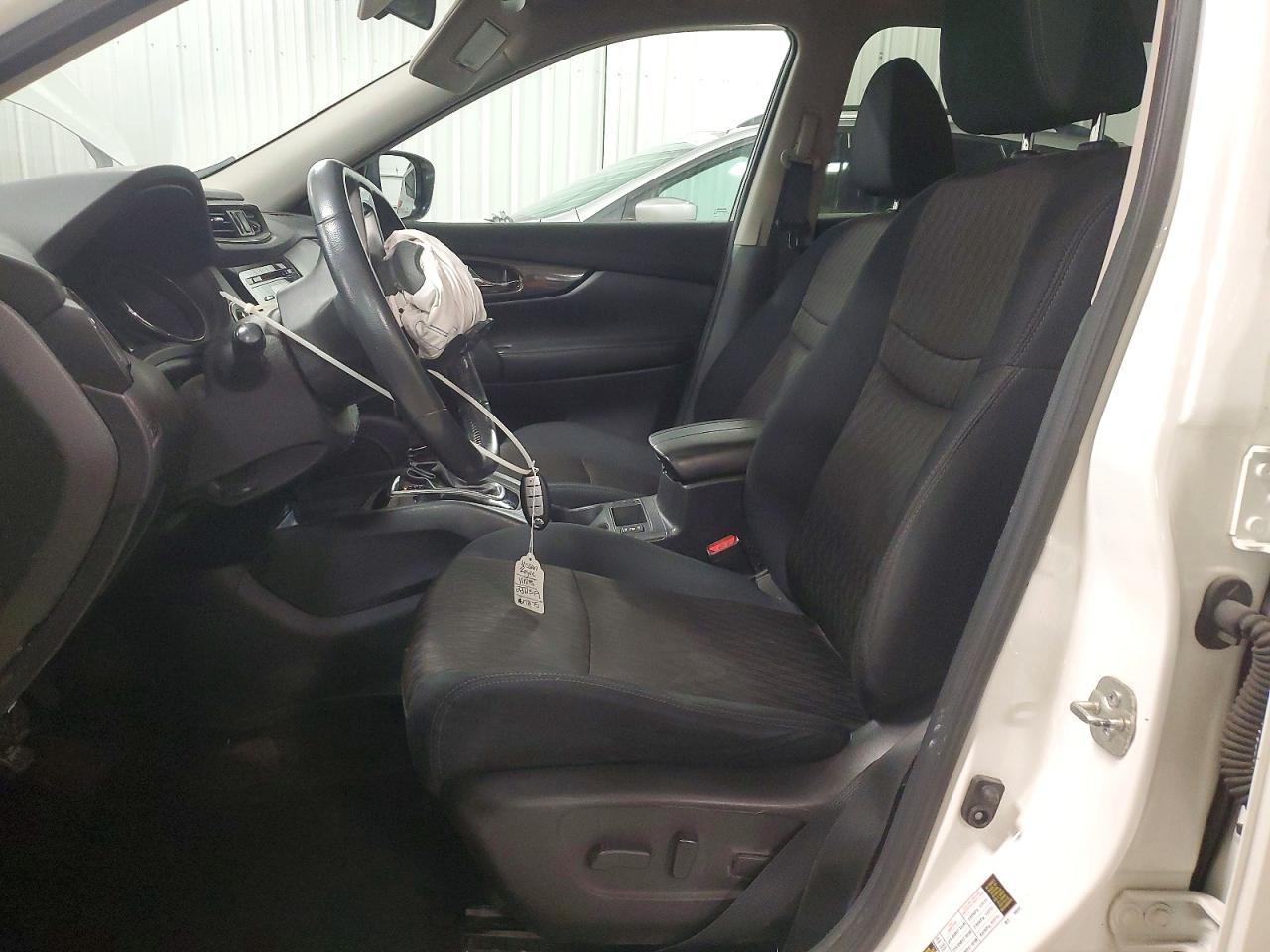 2017 NISSAN ROGUE SV photo 13
