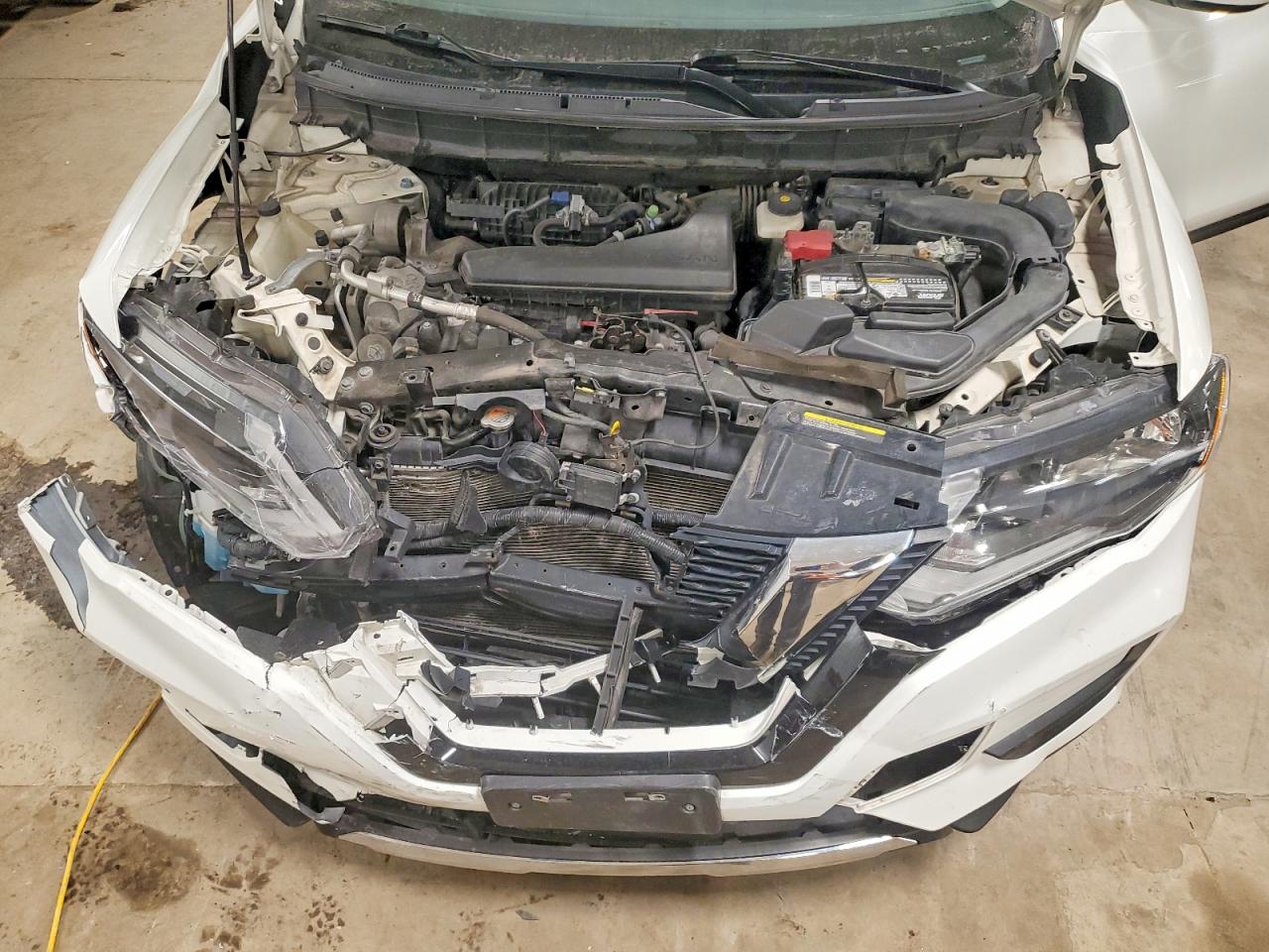 2017 NISSAN ROGUE SV photo 23