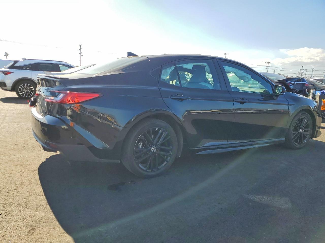 2025 TOYOTA CAMRY SE photo 7