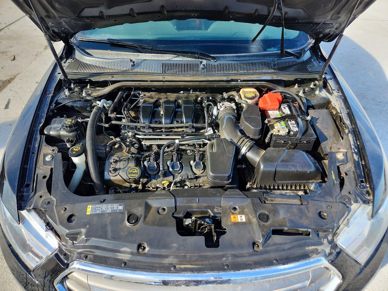 2016 FORD TAURUS SEL photo 21