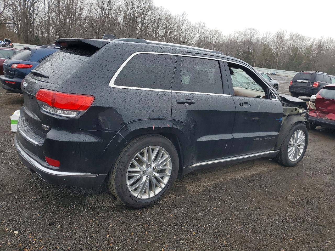 2018 JEEP GRAND CHEROKEE SUMMIT photo 3