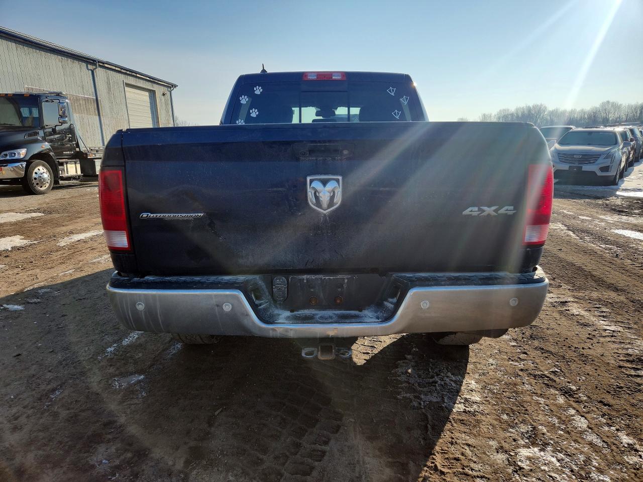 2016 RAM 1500 SLT photo 6