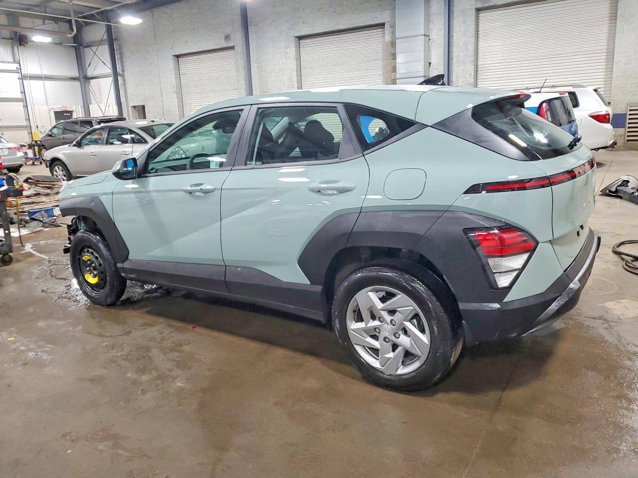 2025 HYUNDAI KONA SE photo 2