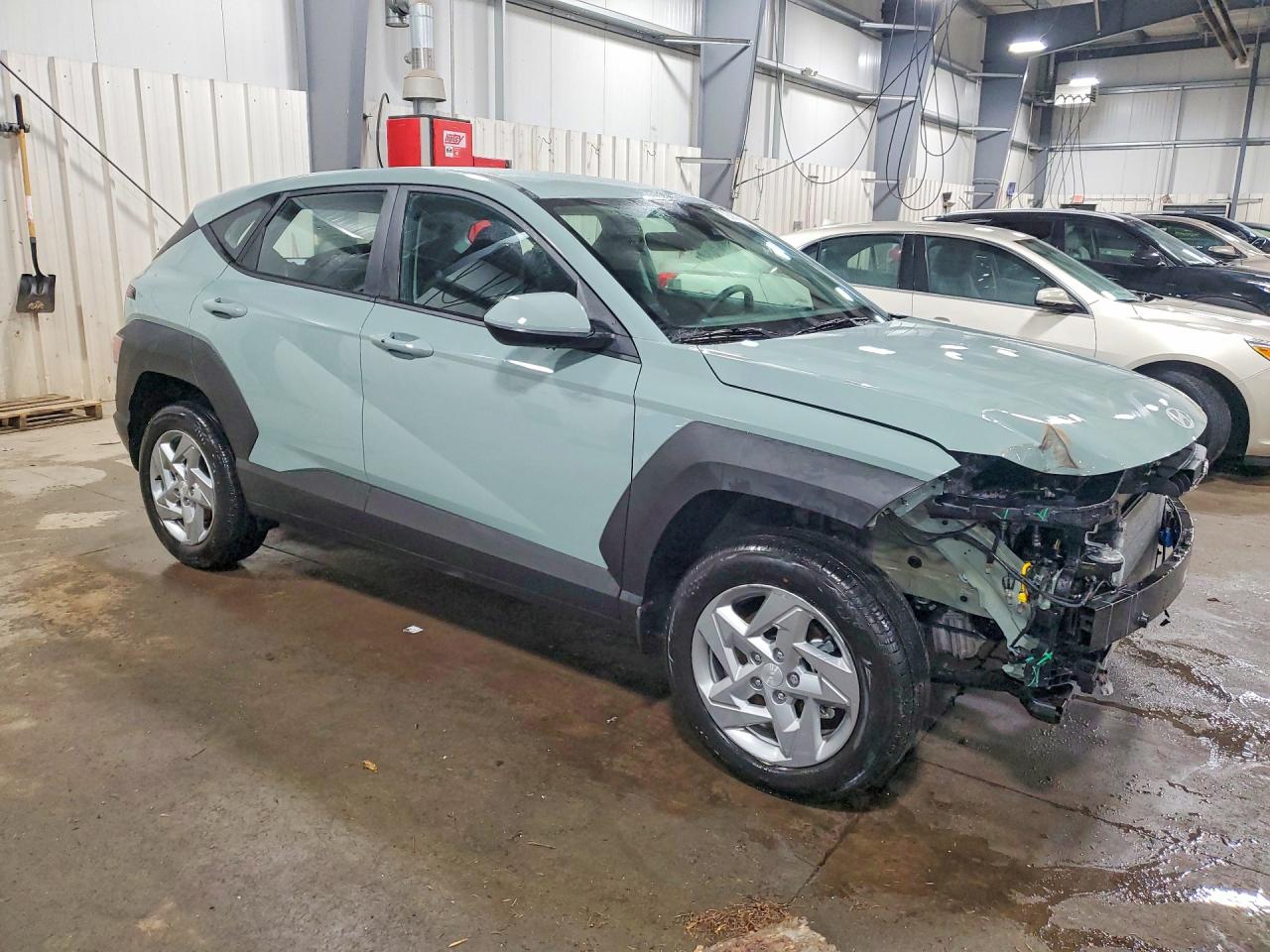 2025 HYUNDAI KONA SE photo 4