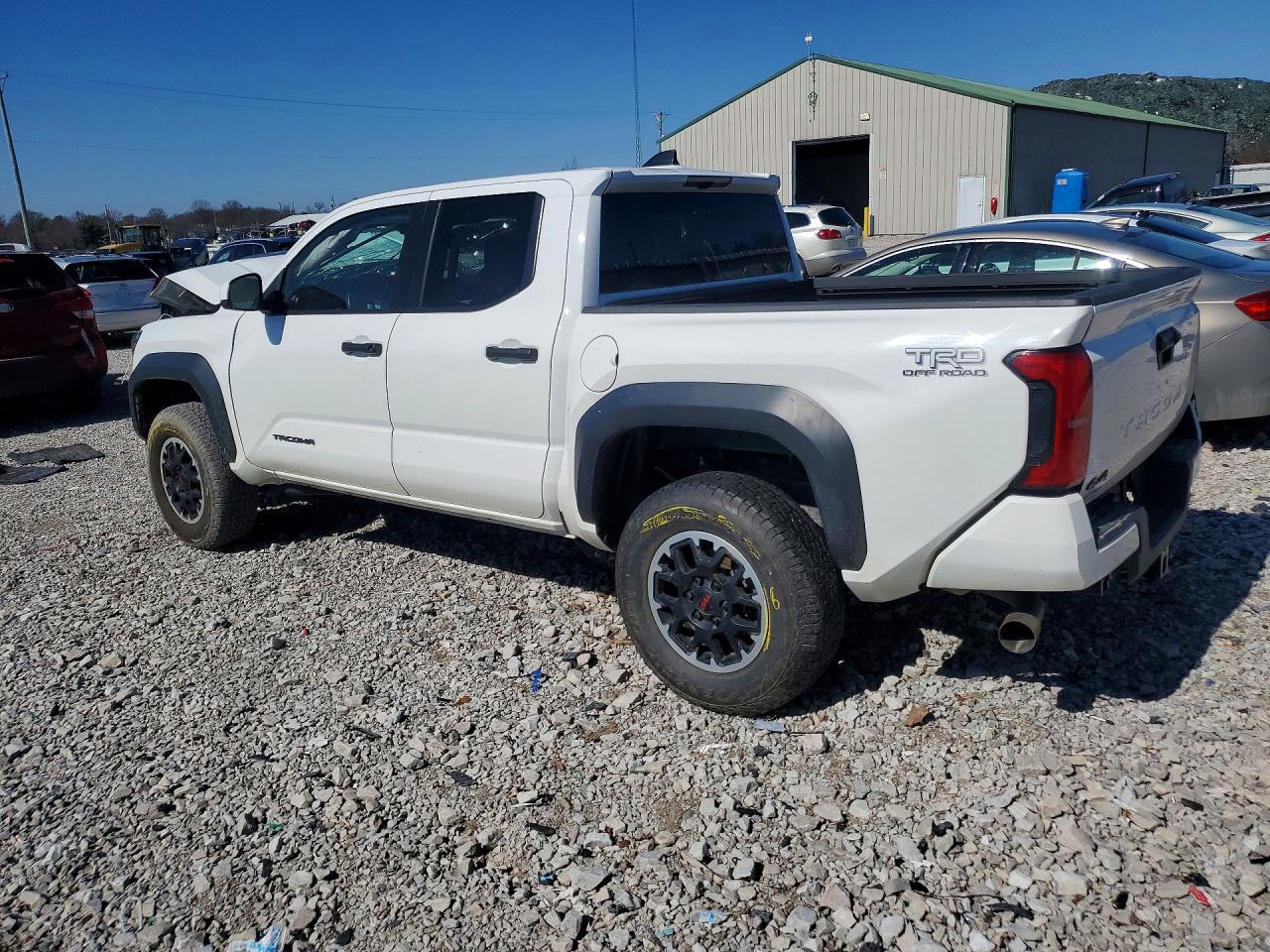 2024 TOYOTA TACOMA TRD OFF-ROAD photo 2