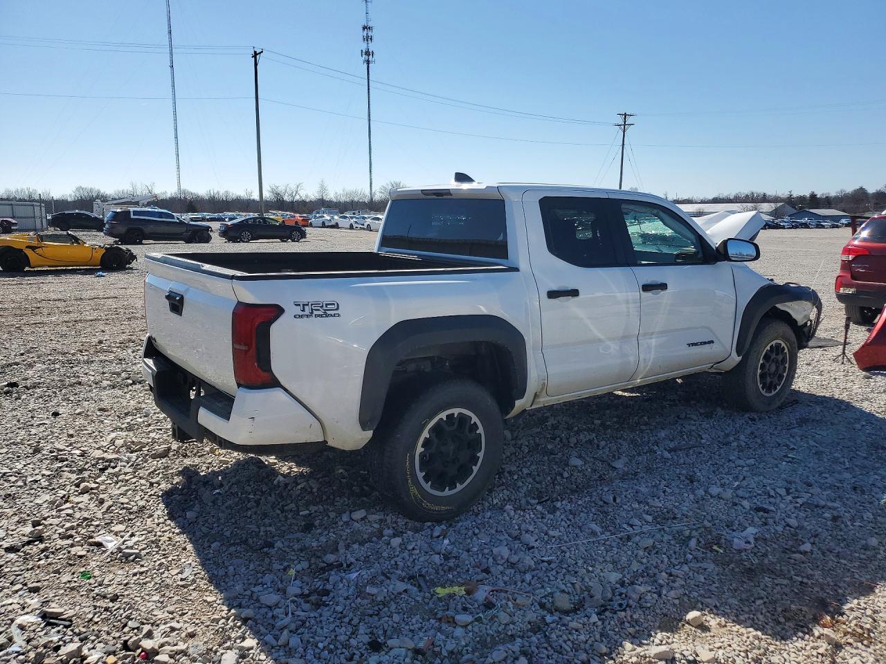 2024 TOYOTA TACOMA TRD OFF-ROAD photo 3