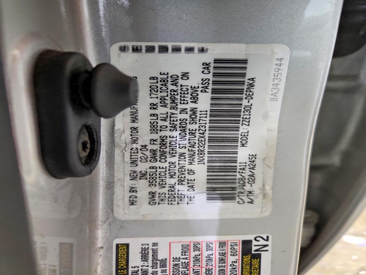 2004 TOYOTA COROLLA LE photo 12