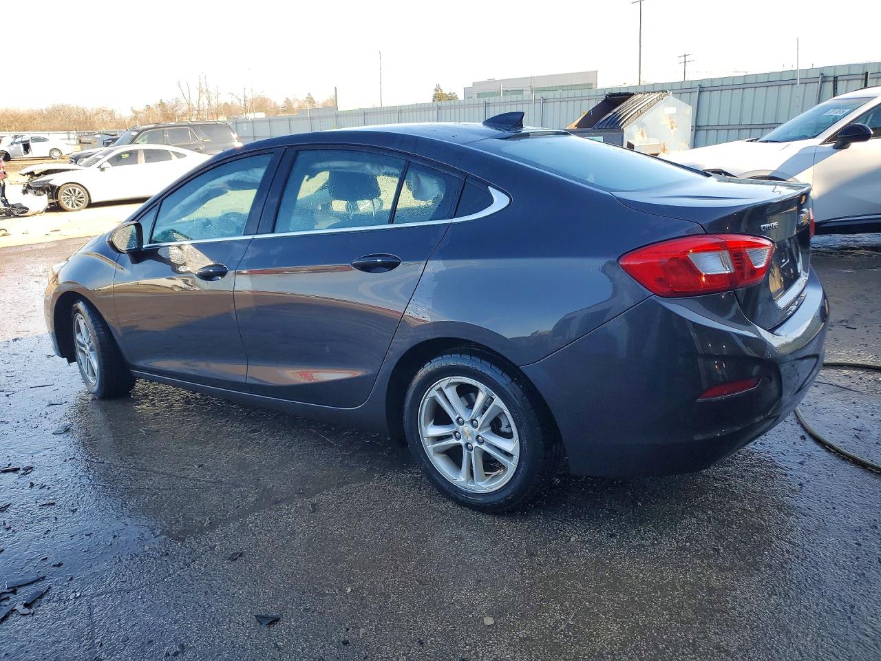 2017 CHEVROLET CRUZE LT photo 4