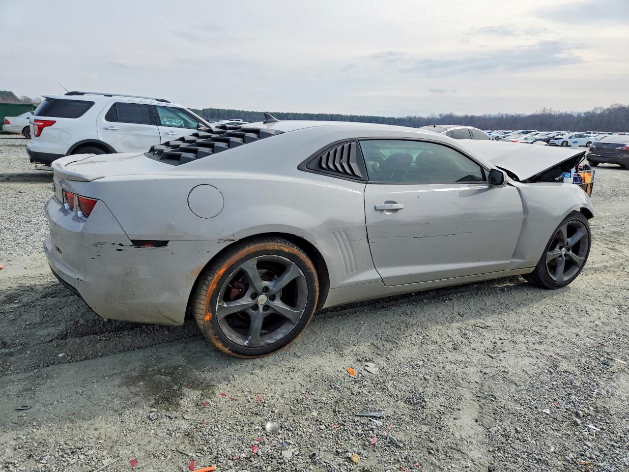 2013 CHEVROLET CAMARO LS photo 5
