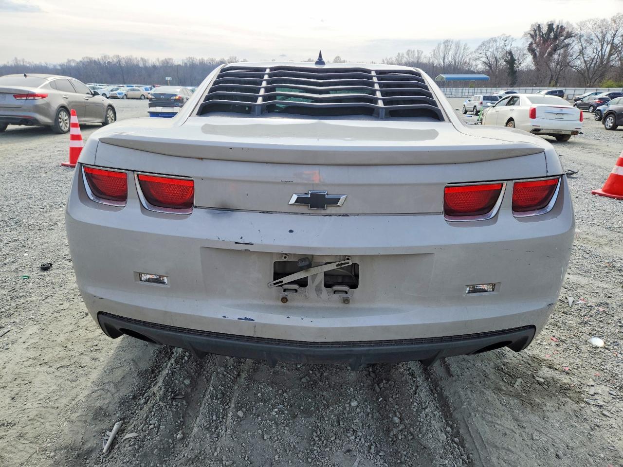 2013 CHEVROLET CAMARO LS photo 11