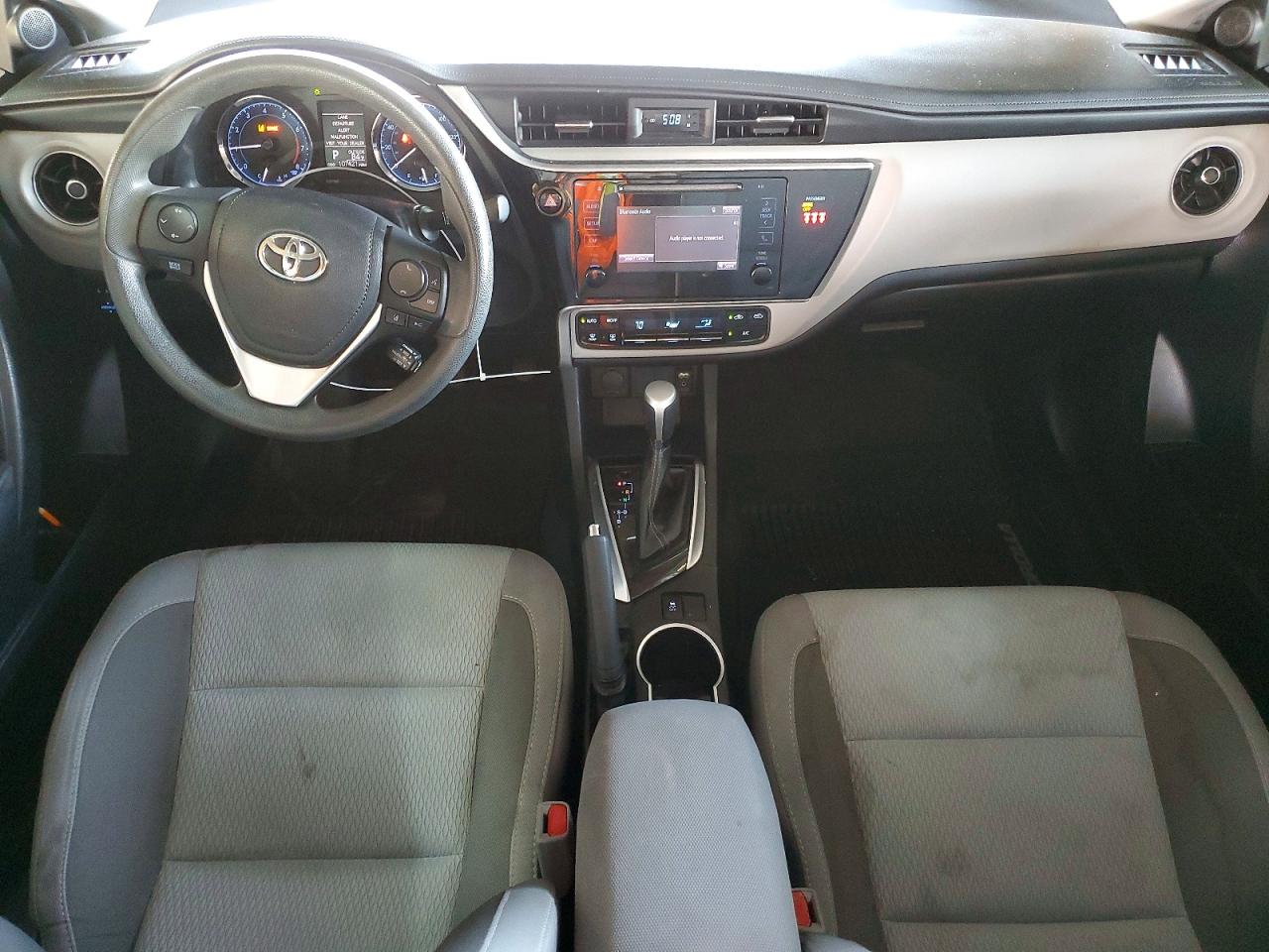 2019 TOYOTA COROLLA LE photo 15