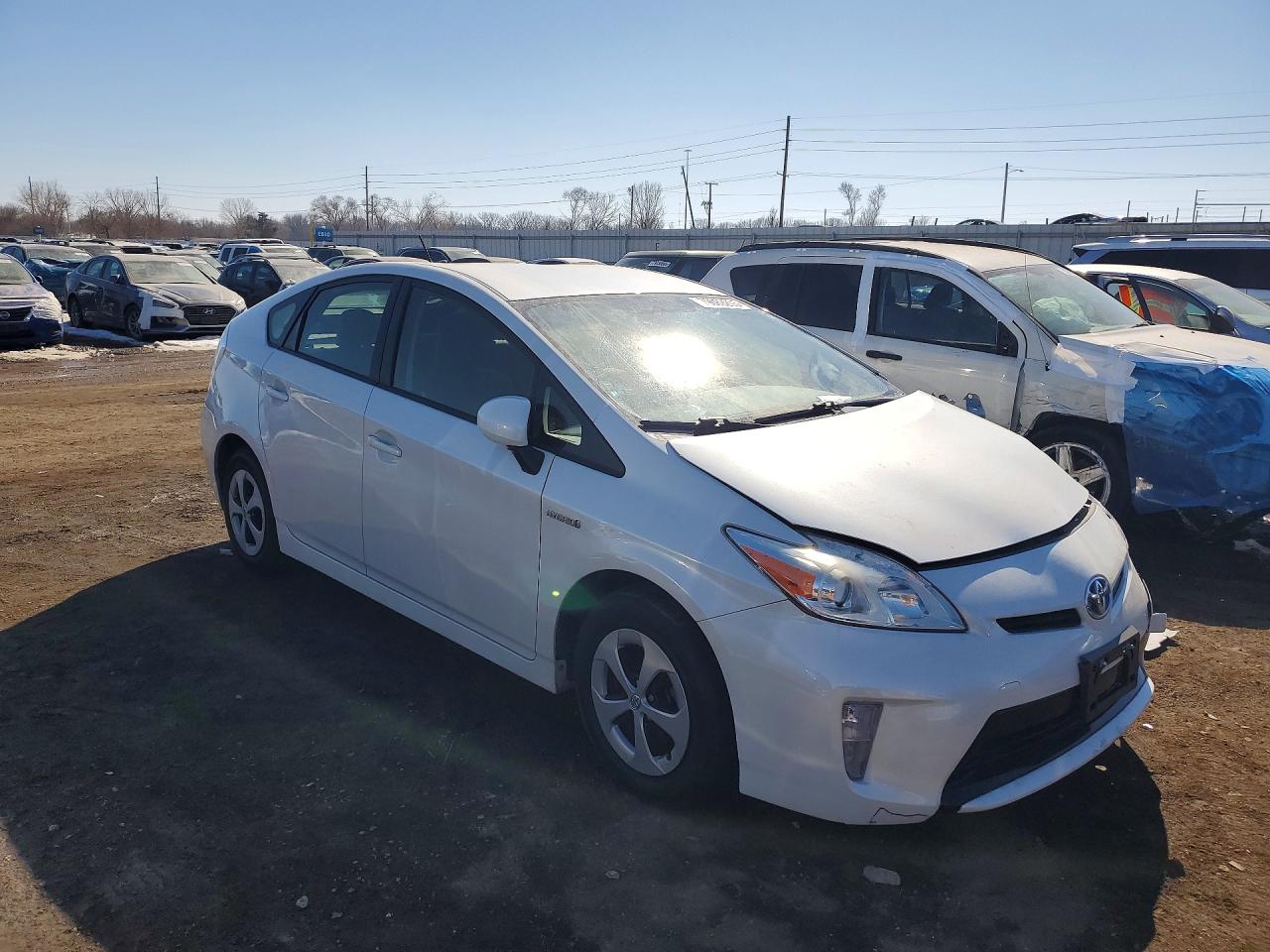 2014 TOYOTA PRIUS TWO photo 7