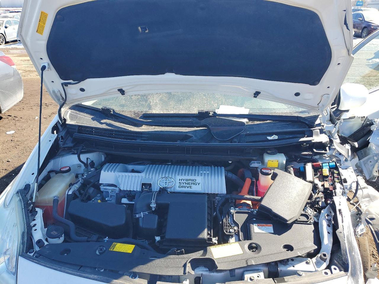 2014 TOYOTA PRIUS TWO photo 21