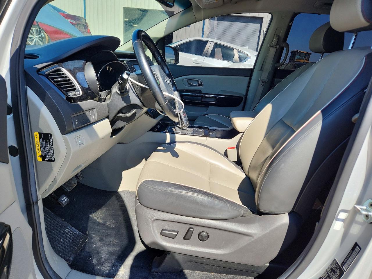 2016 KIA SEDONA EX photo 7