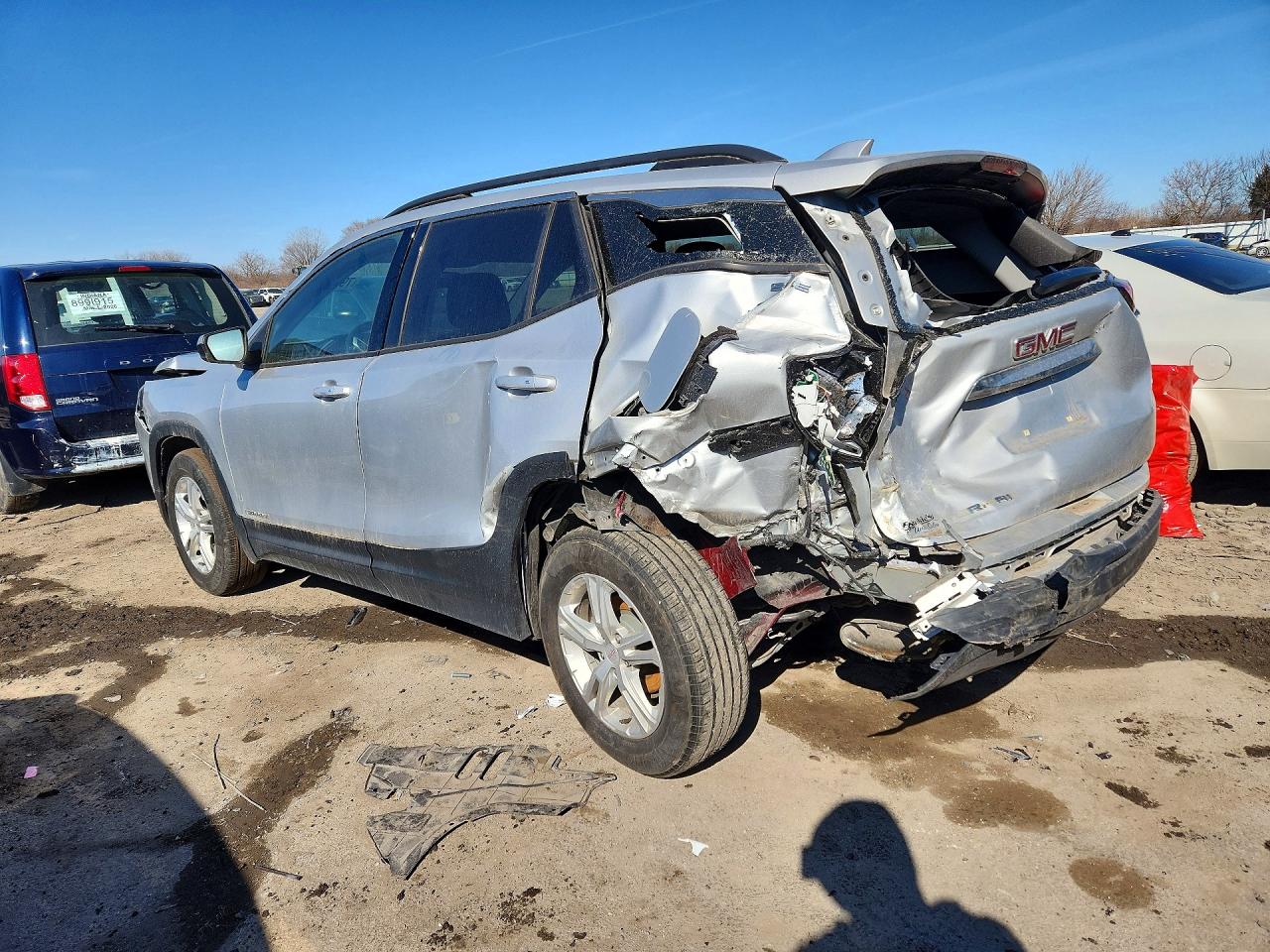 2018 GMC TERRAIN SLE photo 3