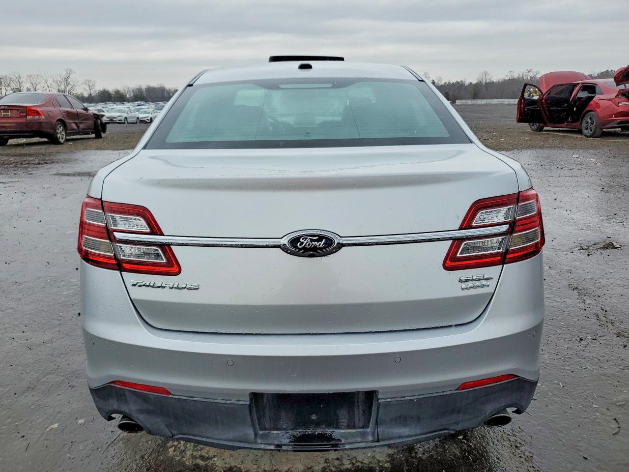 2014 FORD TAURUS SEL photo 11
