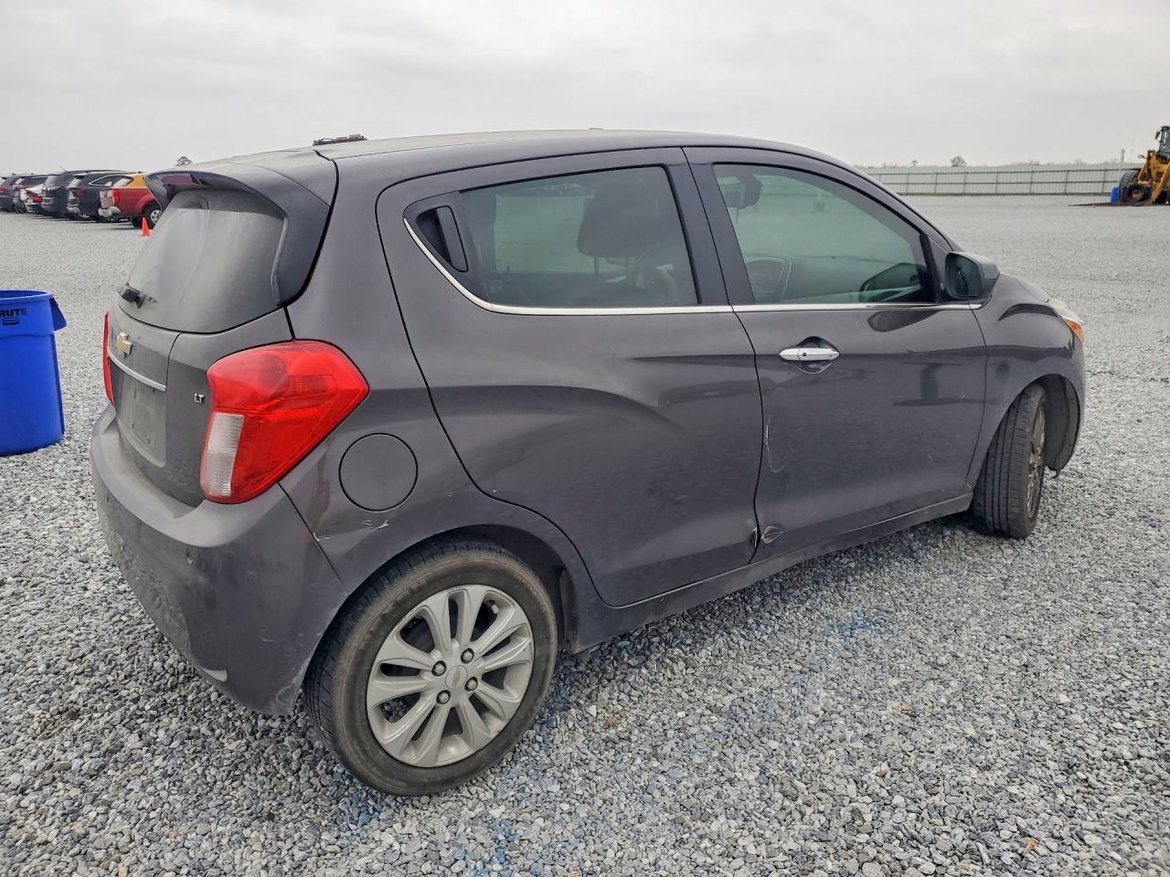 2016 CHEVROLET SPARK 2LT photo 5