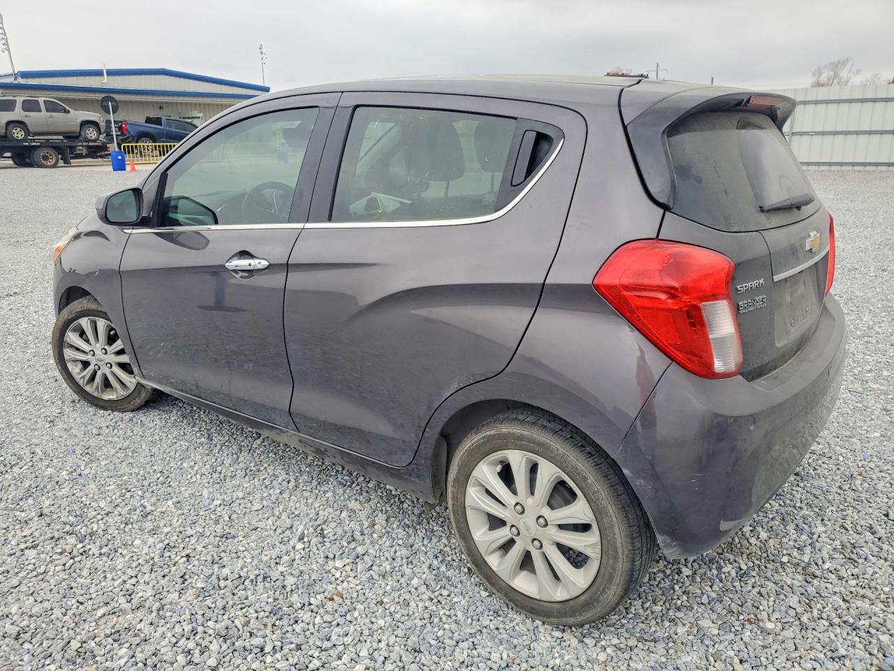 2016 CHEVROLET SPARK 2LT photo 3