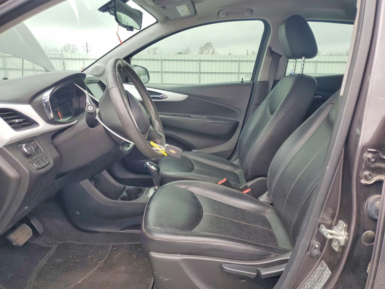 2016 CHEVROLET SPARK 2LT photo 13