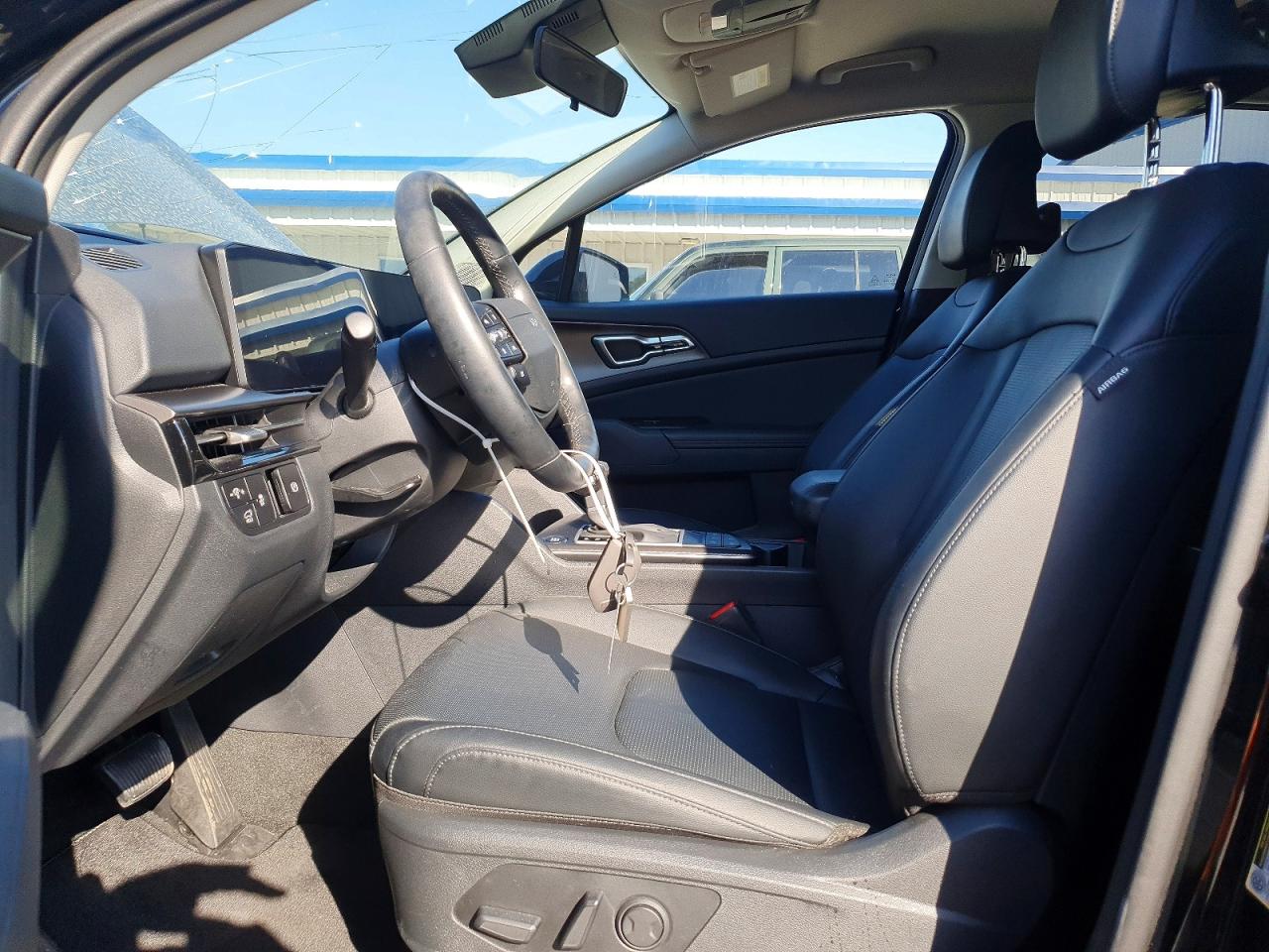 2026 KIA SPORTAGE EX photo 13