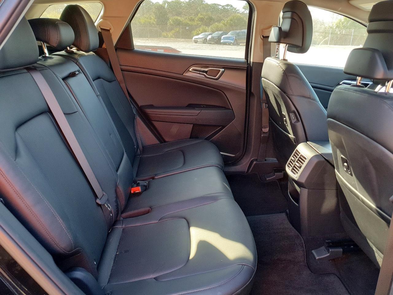 2026 KIA SPORTAGE EX photo 21