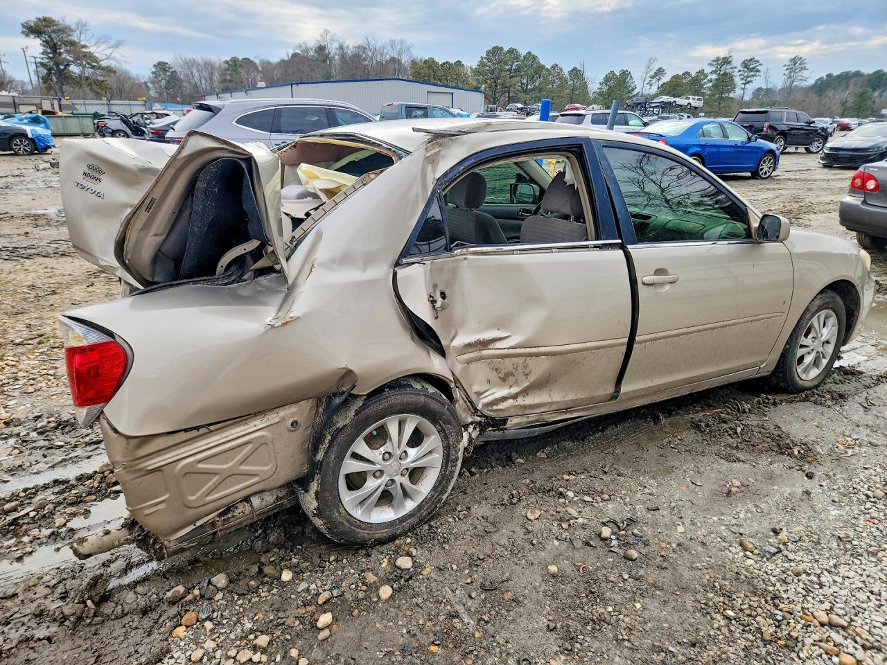 2005 TOYOTA CAMRY LE V6 photo 7