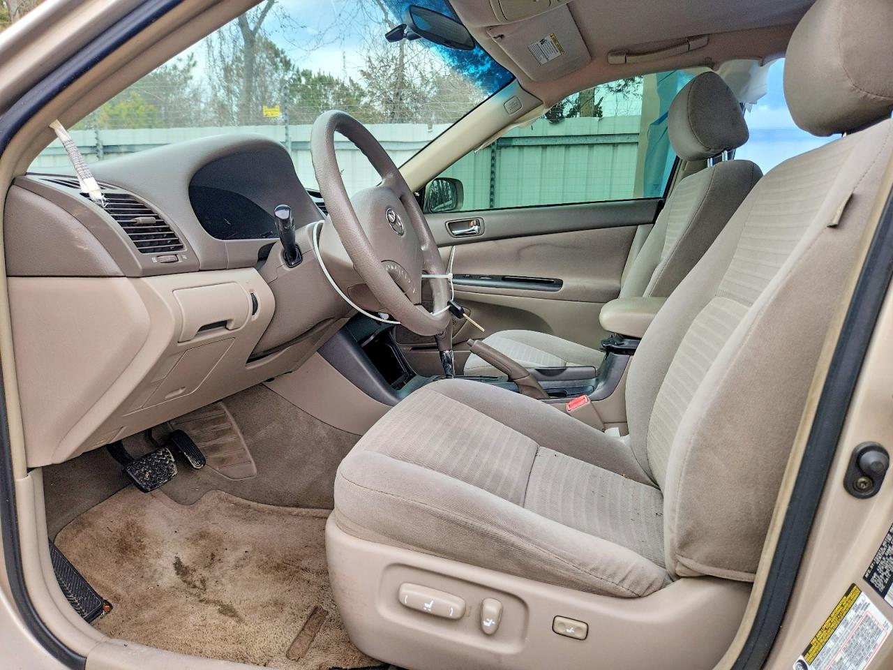 2005 TOYOTA CAMRY LE V6 photo 19