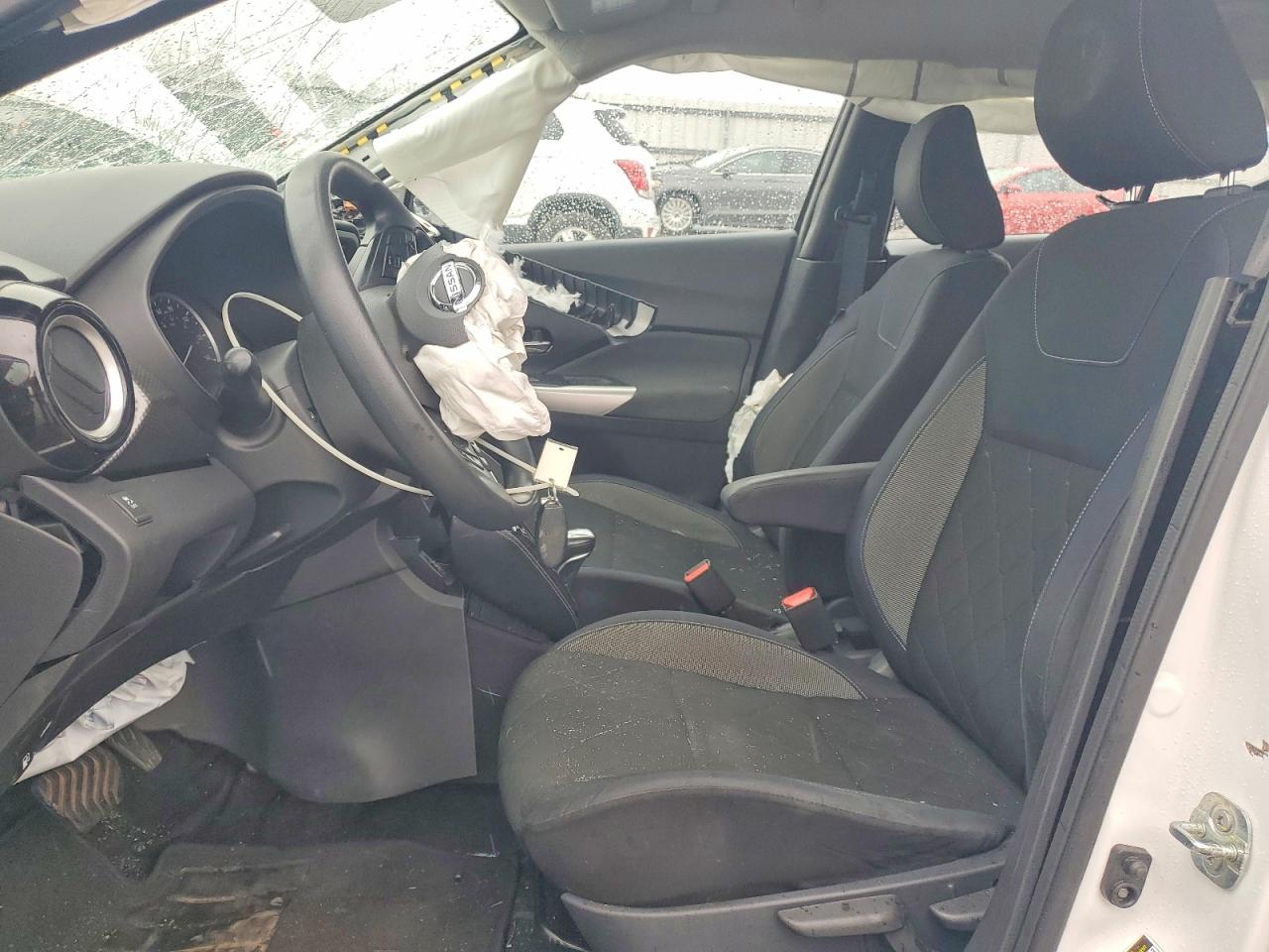 2018 NISSAN KICKS SV photo 7