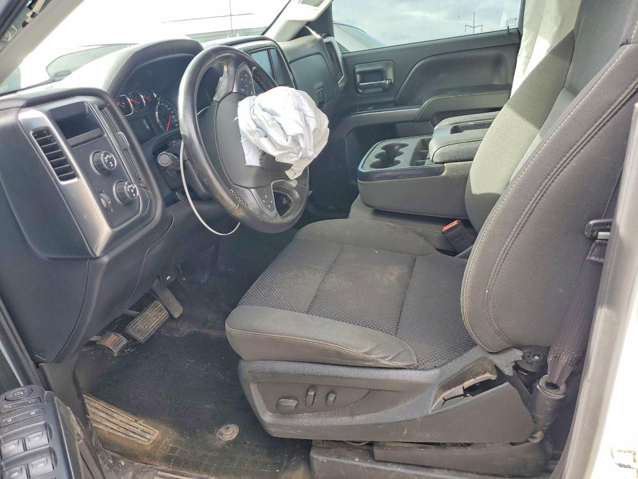 2017 CHEVROLET SILVERADO K1500 LT photo 13