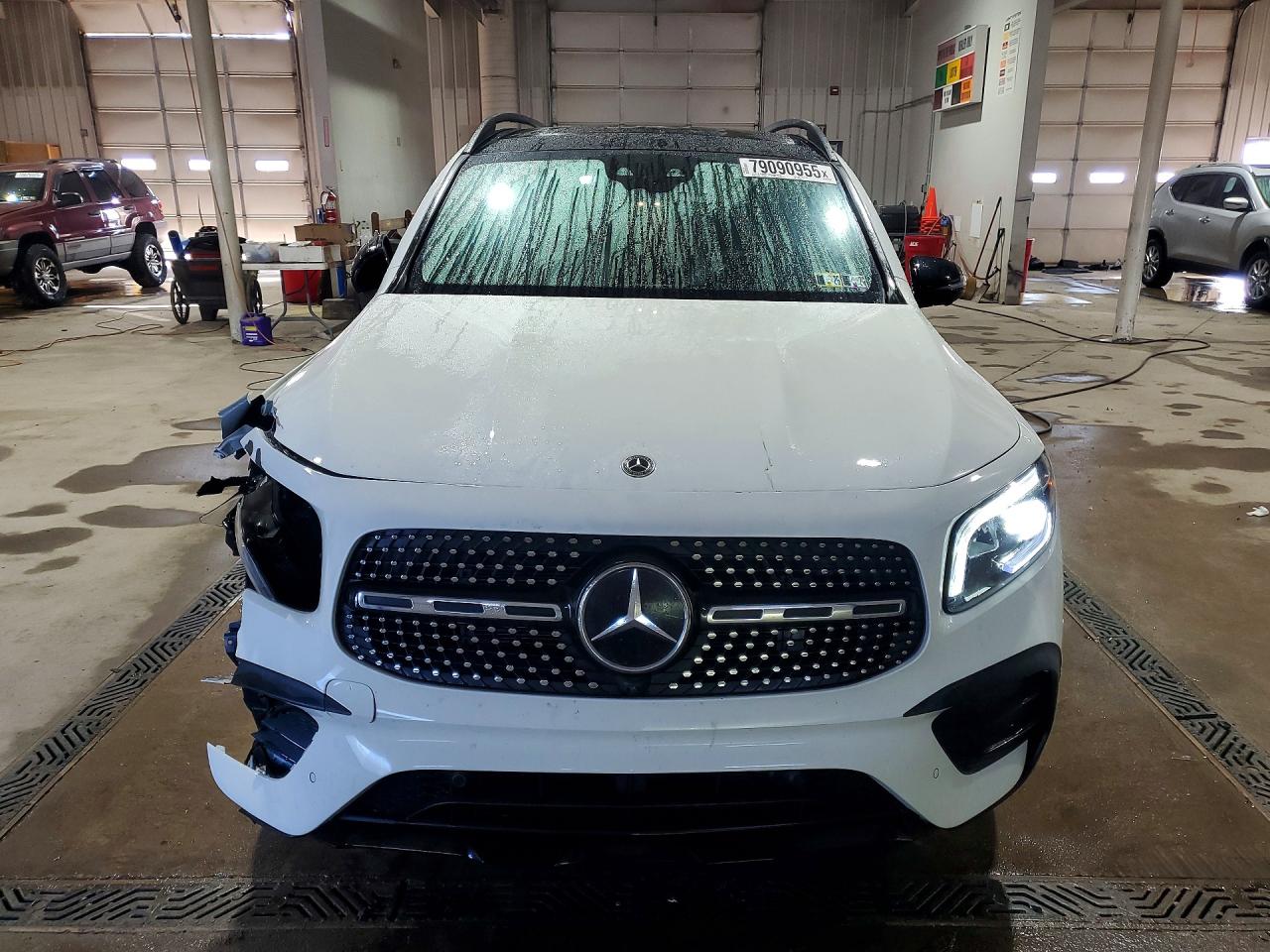 2021 MERCEDES-BENZ GLB 250 4MATIC photo 9